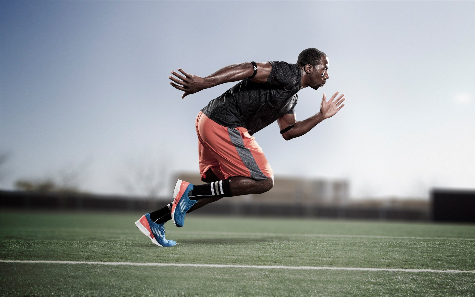 kaiyun.com-室外露天卡丁车赛，尽享极速快感，室外卡丁车赛道图